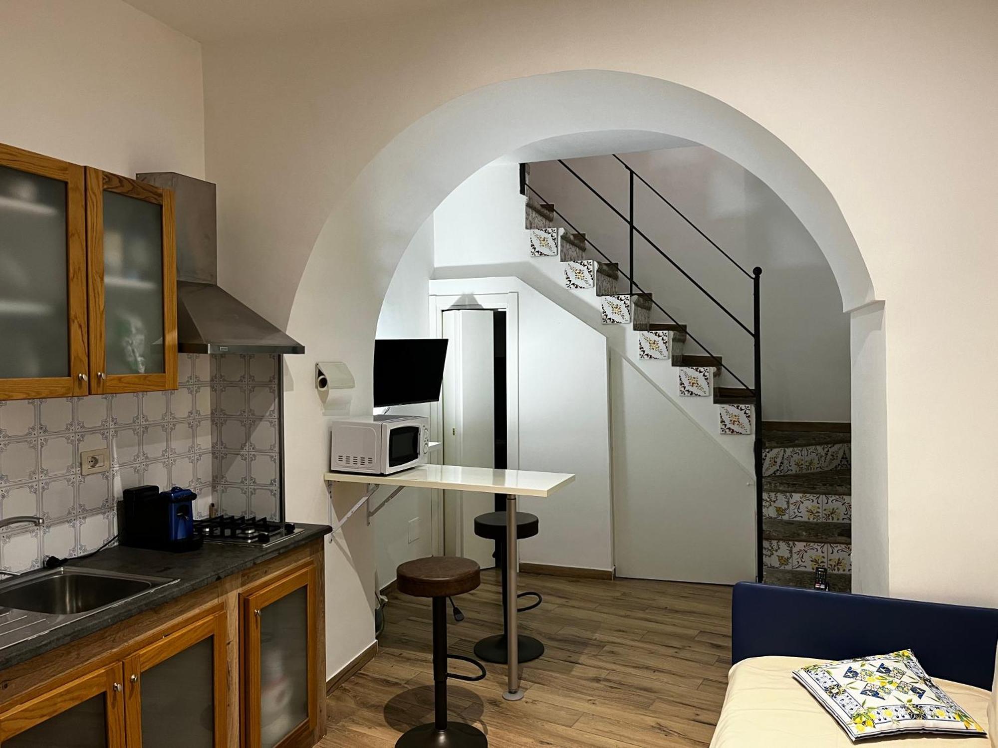 International Garibaldi * Apartment Napoli Bagian luar foto